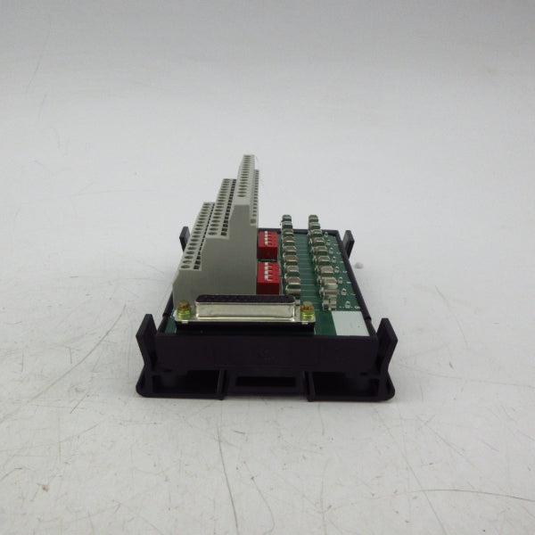 ALLEN BRADLEY 1492-AIFM8-F-5 SER. C 10-30VDC (BR/WH) NSMP