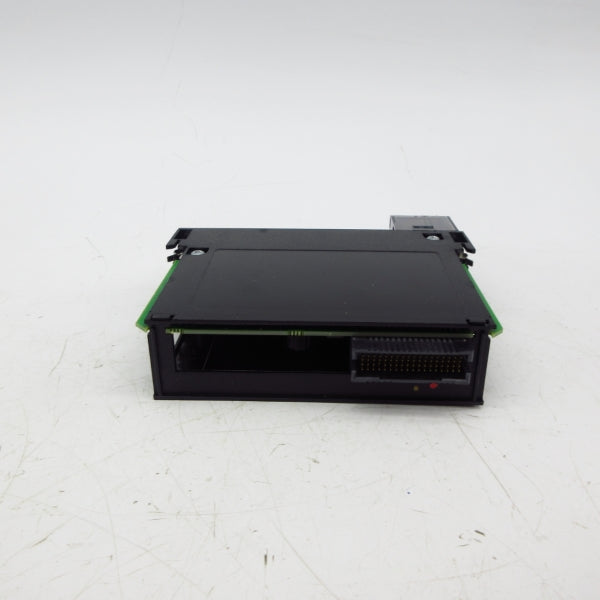 ALLEN BRADLEY 1756-OB16E SER. A F/W 3.3 24VDC NSMP