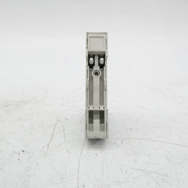 ABB CR-PLS 1SVR405650R0000 300VAC 10A UNMP