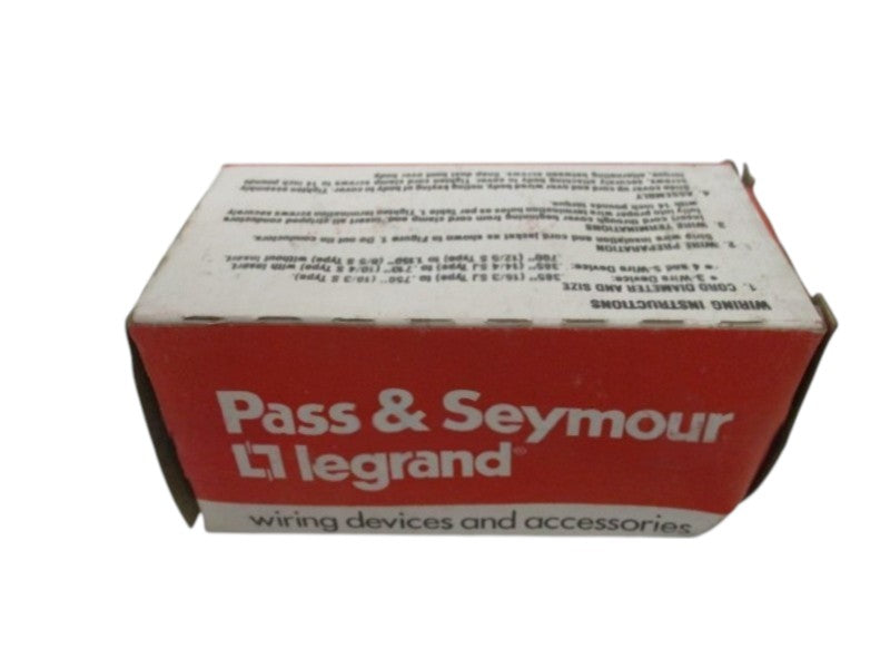 PASS & SEYMOUR TURNLOK L520-PCN PLUG NSMP