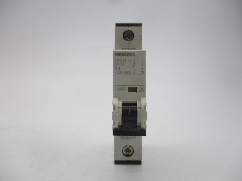 SIEMENS 5SY4104-8 230/400V 4A NSNP