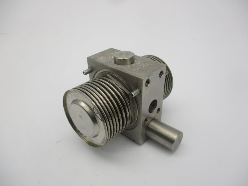 ITT BARTON 224 AJ9447 NSNP