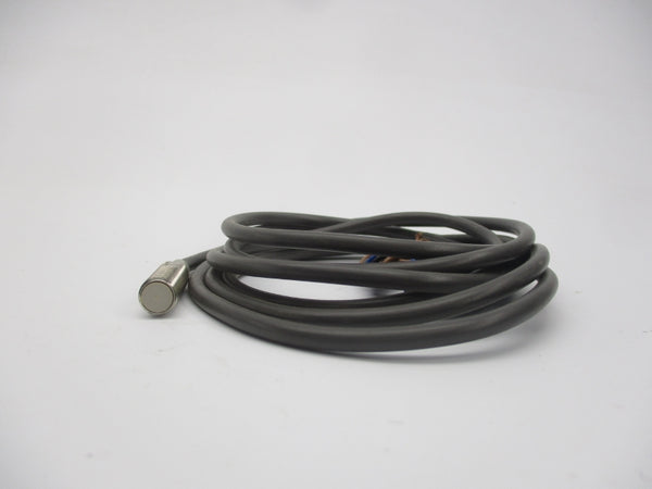 OMRON E2E-X1R5E2 12-24VDC UNMP