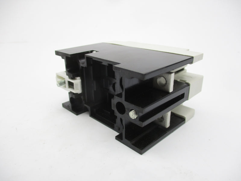 MTISUBISHI ELECTRIC NV30-FAU 100-240VAC 10A NSMP