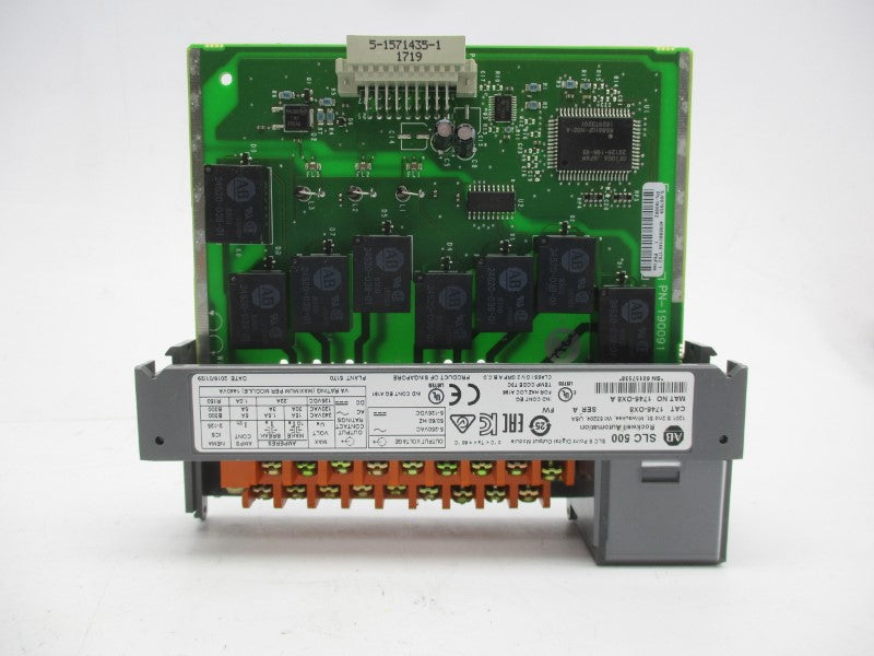 ALLEN BRADLEY 1746-OX8 SER. A 5-250VAC (NO DOOR) UNMP