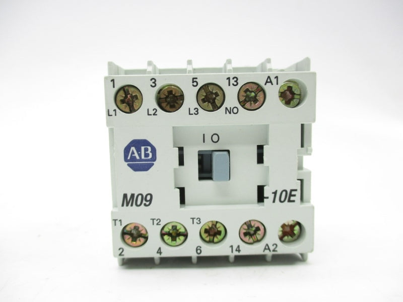 ALLEN BRADLEY 100-M09NZ243S SER. A 24VDC 20A (BR/WH) NSMP