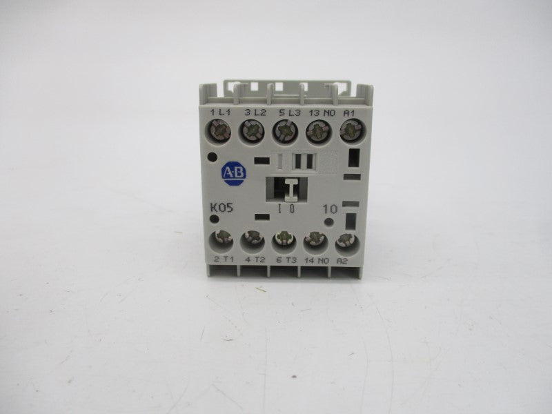 ALLEN BRADLEY 100-K05DJ10 SER. A 24VDC 12A (WH) NSMP