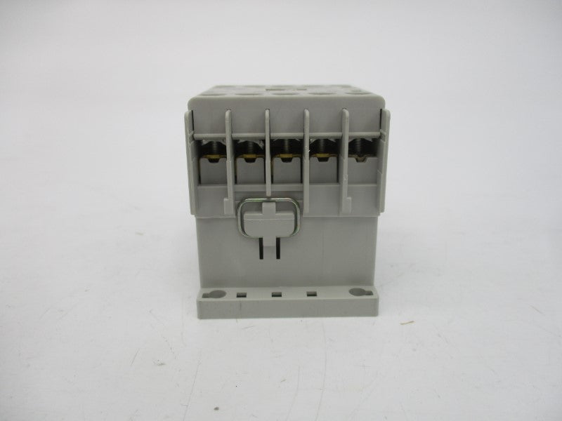 ALLEN BRADLEY 100-K05DJ10 SER. A 24VDC 12A (WH) NSMP