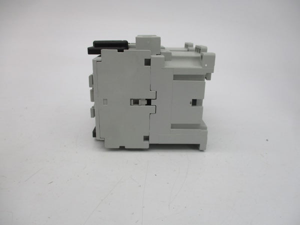 ALLEN BRADLEY 104-C16D22 SER. B 110/120V (BR/WH) NSMP