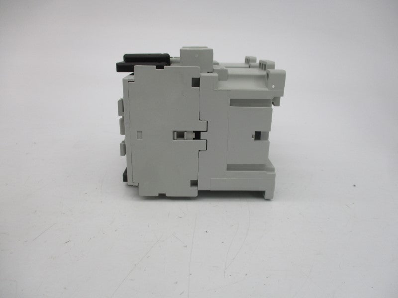 ALLEN BRADLEY 104-C16D22 SER. B 110/120V (BR/WH) NSMP