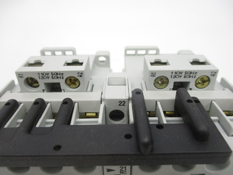 ALLEN BRADLEY 104-C16D22 SER. B 110/120V (BR/WH) NSMP