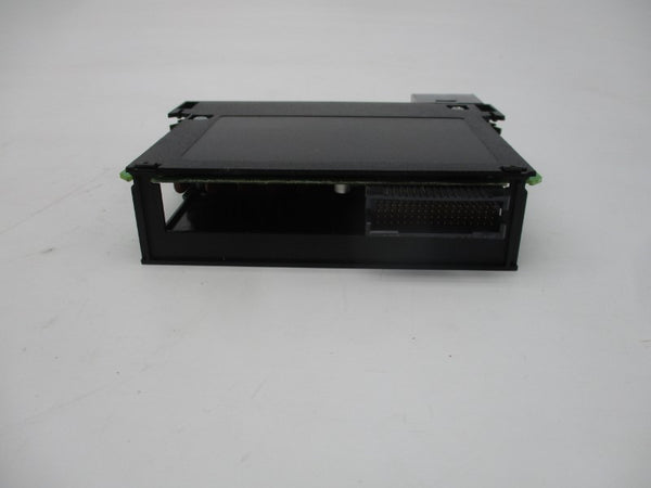 ALLEN BRADLEY 1756-IA16IK SER. A F/W 3.004 5.1VDC (NO TERMINAL) NSMP