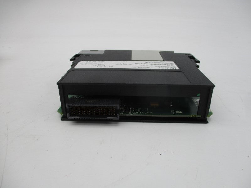 ALLEN BRADLEY 1756-L75 SER. B F/W 1.010 5.1VDC NSMP