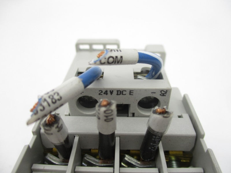 ALLEN BRADLEY 100S-C09EJ32C SER. A 24VDC UNMP