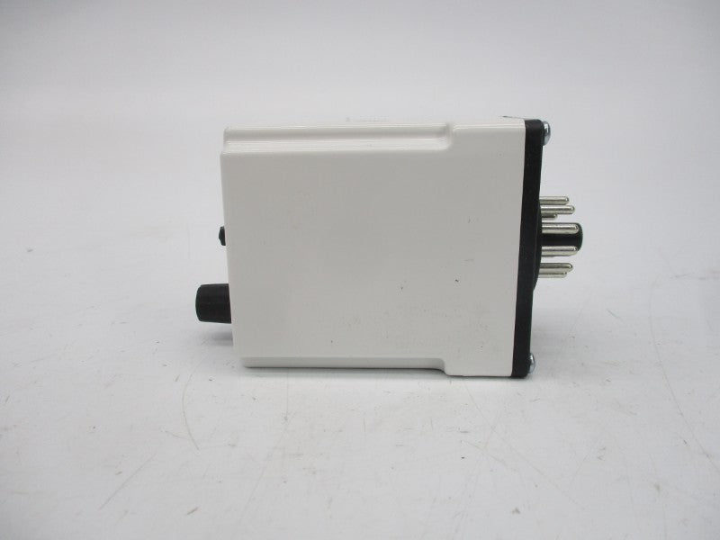 MACROMATIC TR-6182U 24-240VAC 0.05S-100H NSMP