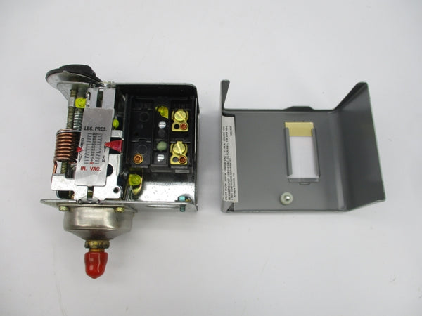 JOHNSON CONTROLS P70AB-1C 600V 4.8A 20-100PSI NSMP