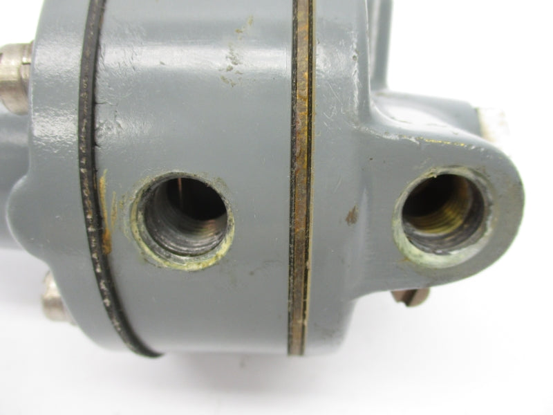 MOORE PRODUCTS 40-7 14870-3/10MB UNMP