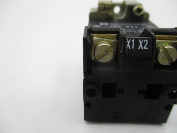 TELEMECANIQUE ZB2-BV3 110-120V UNMP