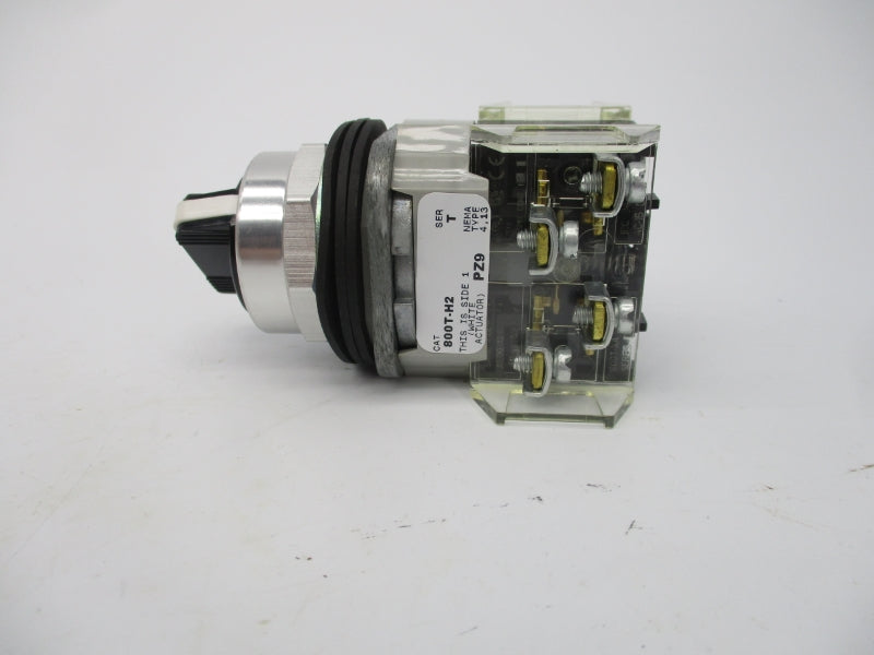 ALLEN BRADLEY 800T-H2B SER. T 600V (BR/WH) NSMP