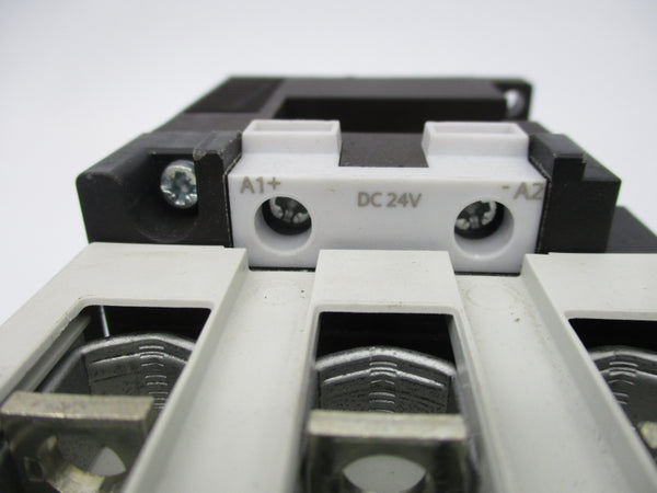 SIEMENS 3RT1046-1BB40 24VDC NSNP