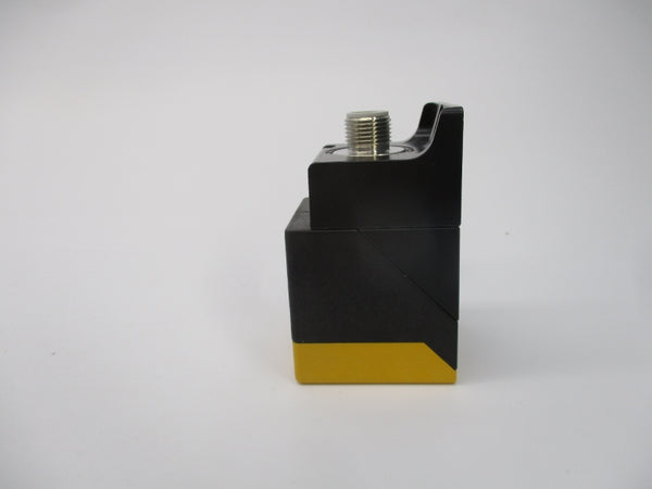 IFM EFECTOR GM705S GIMC-4045-US/2OSSD 19.2-30VDC NSMP