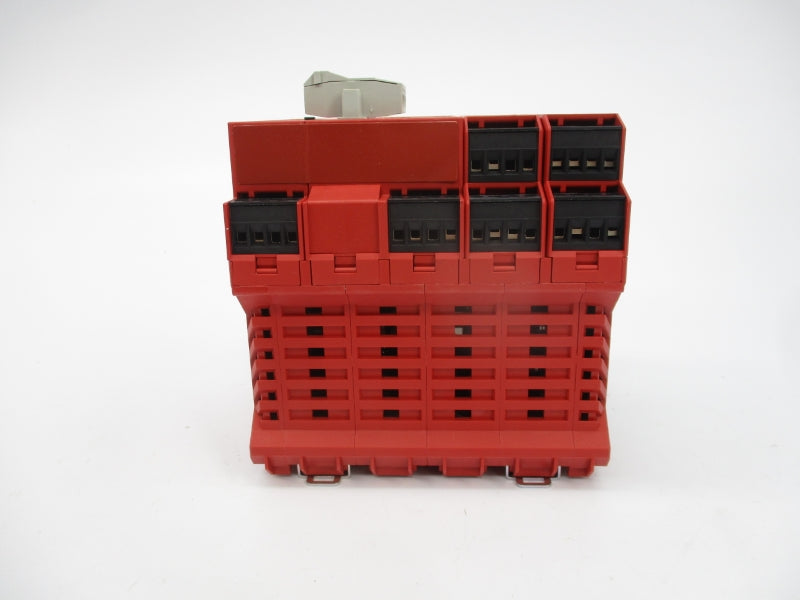 ALLEN BRADLEY 1752-L24BBBE SER. A 24VDC 4A F/W 1.01 NSMP