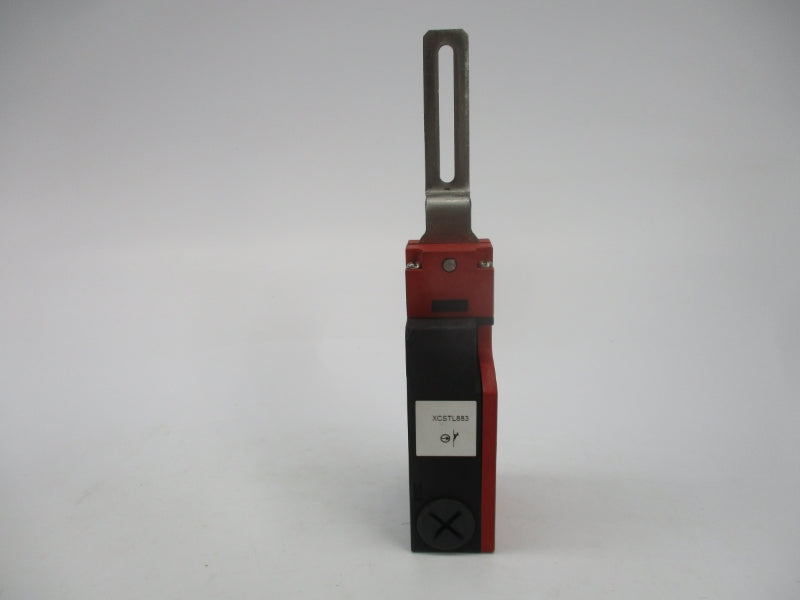 TELEMECANIQUE XCS TL883 240V 3A NSMP