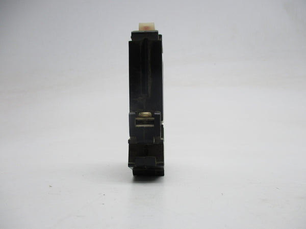 ALLEN BRADLEY 1492-G100 SER. A 250VAC 10A UNMP