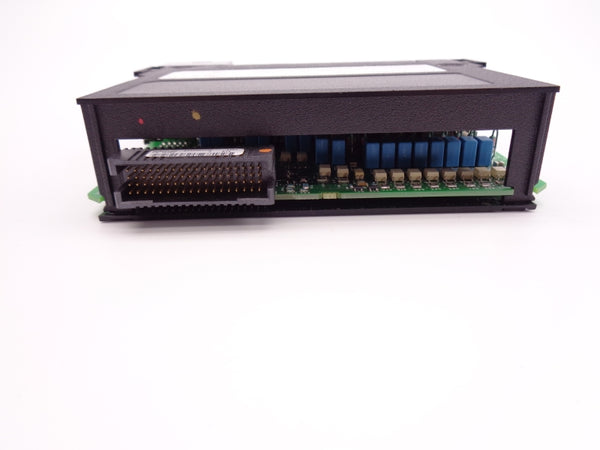 ALLEN BRADLEY 1756-OA16 SER. A F/W 3.2 120/240VAC 0.5A NSMP