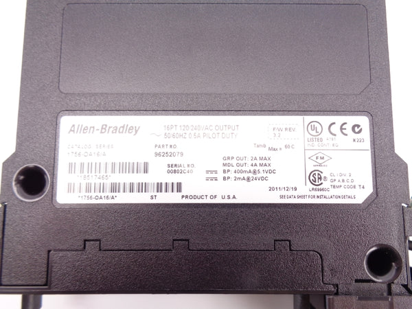 ALLEN BRADLEY 1756-OA16 SER. A F/W 3.2 120/240VAC 0.5A NSMP
