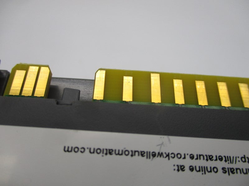 ALLEN BRADLEY 1734-OW2 SER. C F/W 3.022 5-30VDC 2A UNMP