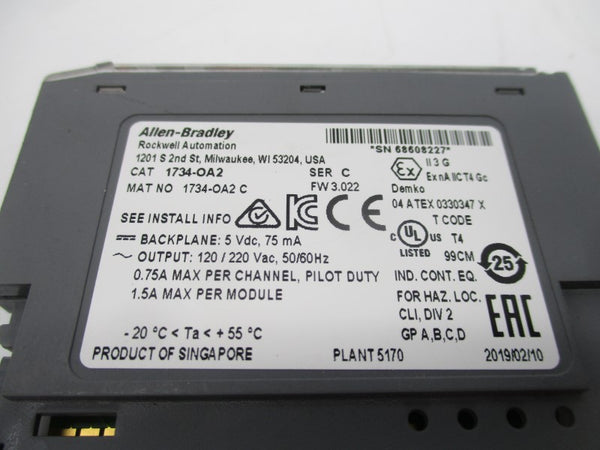 ALLEN BRADLEY 1734-OA2 SER. C F/W 3.022 120/220VAC 1.5A UNMP