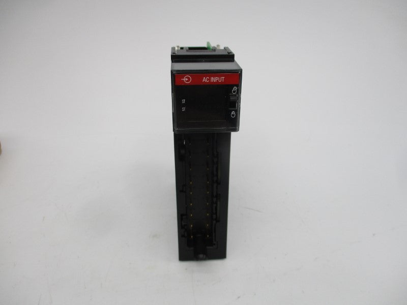ALLEN BRADLEY 1756-IA16 SER. A F/W 2.5 120VAC (NO TERMINAL) NSMP