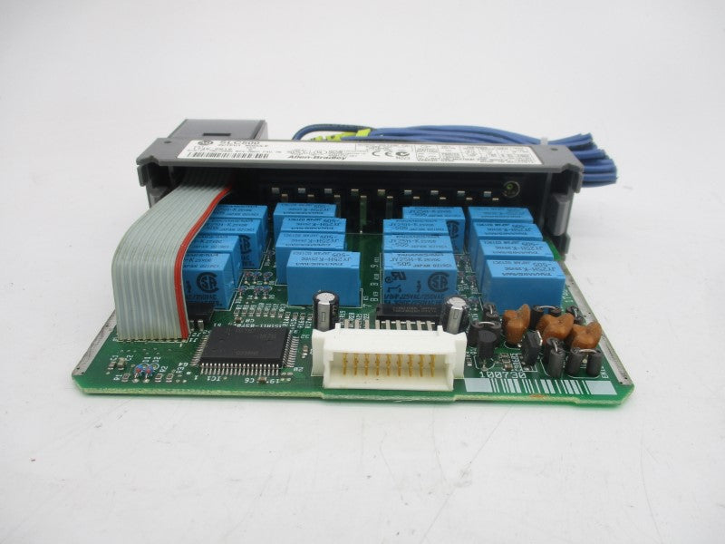 ALLEN BRADLEY 1746-OW16 SER. C 120-240VAC 15-7.5A UNMP