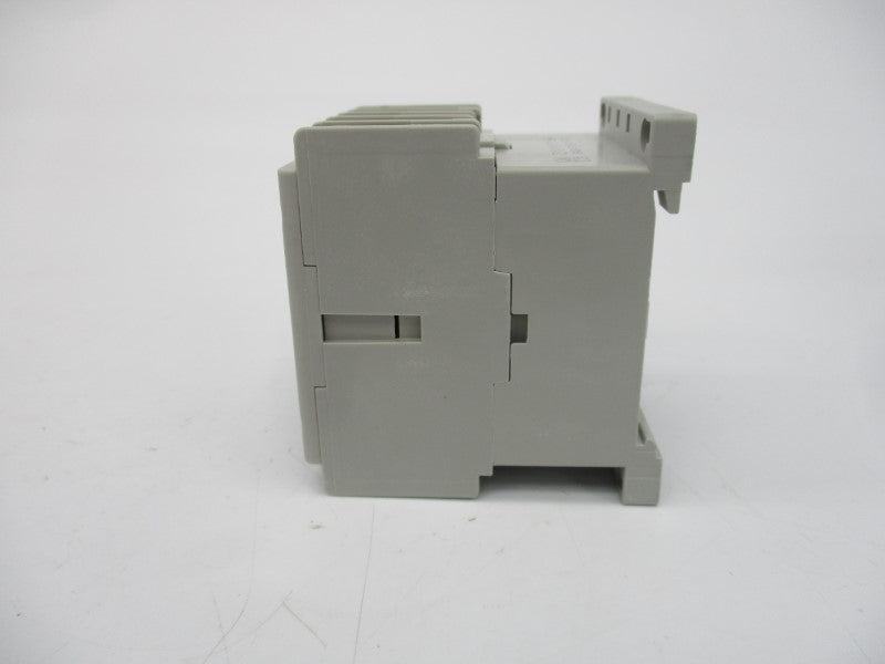 ALLEN BRADLEY 100-K05KF10 SER. A 230V (WH) NSMP