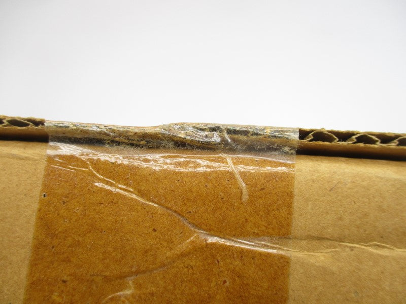 ALLEN BRADLEY 1492-PD31123 SER. B 600V 380A (BR/WH) NSFS