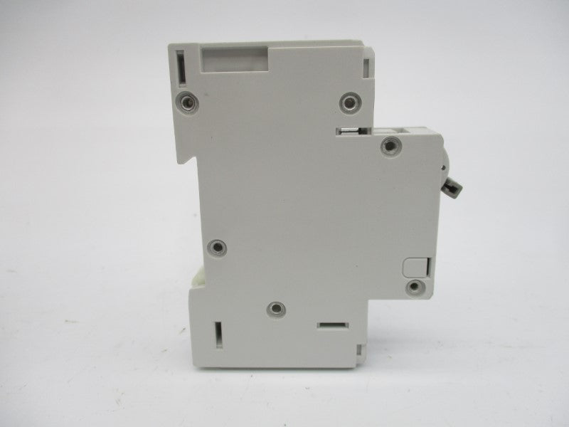 ALLEN BRADLEY 1492-CB1G030 SER. B 277VAC 3A (GY/BL) NSMP