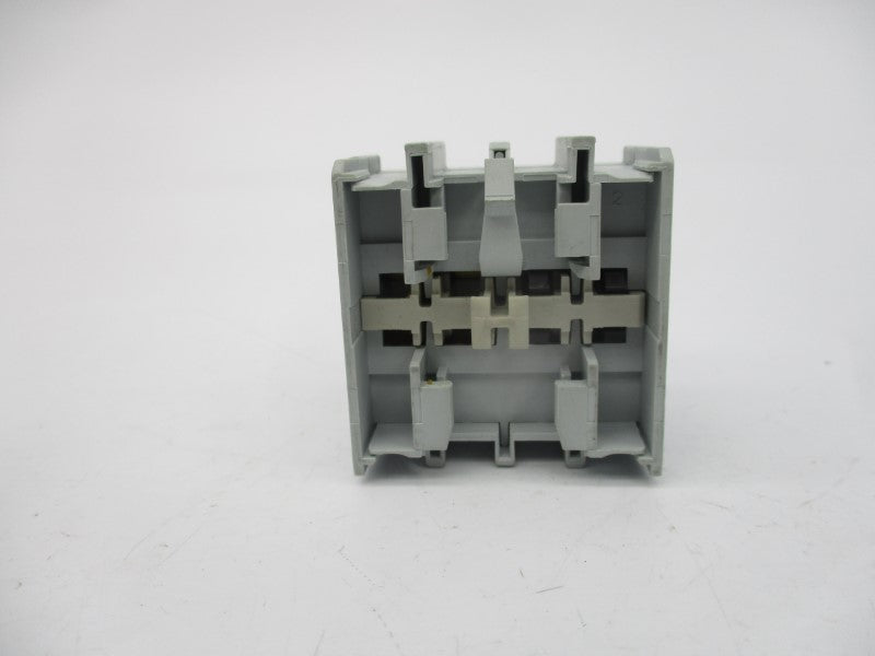 ALLEN BRADLEY 100-FC22 SER. B 600VAC 10A UNMP