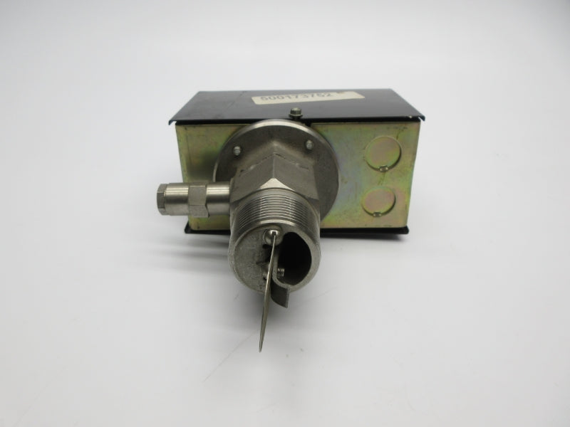 MCDONNELL & MILLER FS7-4SJ 115/230VAC NSNP