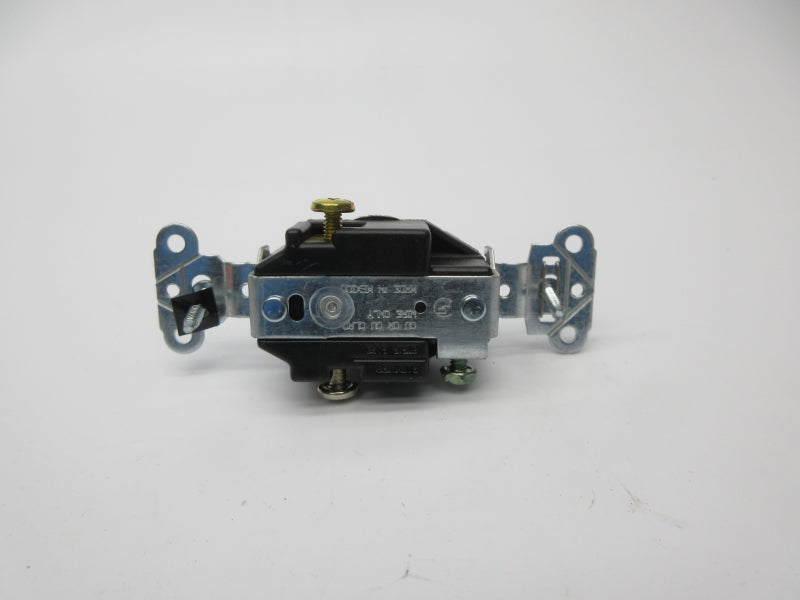 PASS & SEYMOUR 5351 125V 20A NSMP