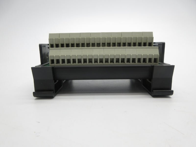 ALLEN BRADLEY 1492-IFM40F-FS-2 SER. C 0-132VAC/DC NSNP