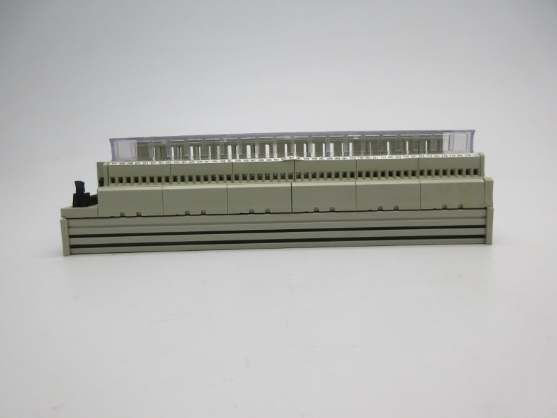 SCHNEIDER ELECTRIC ABE7-P16F310 30VDC 0.015A NSNP