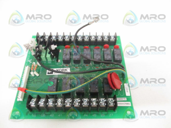 YORK 031-00932-002 CONTROL RELAY BOARD NSNP