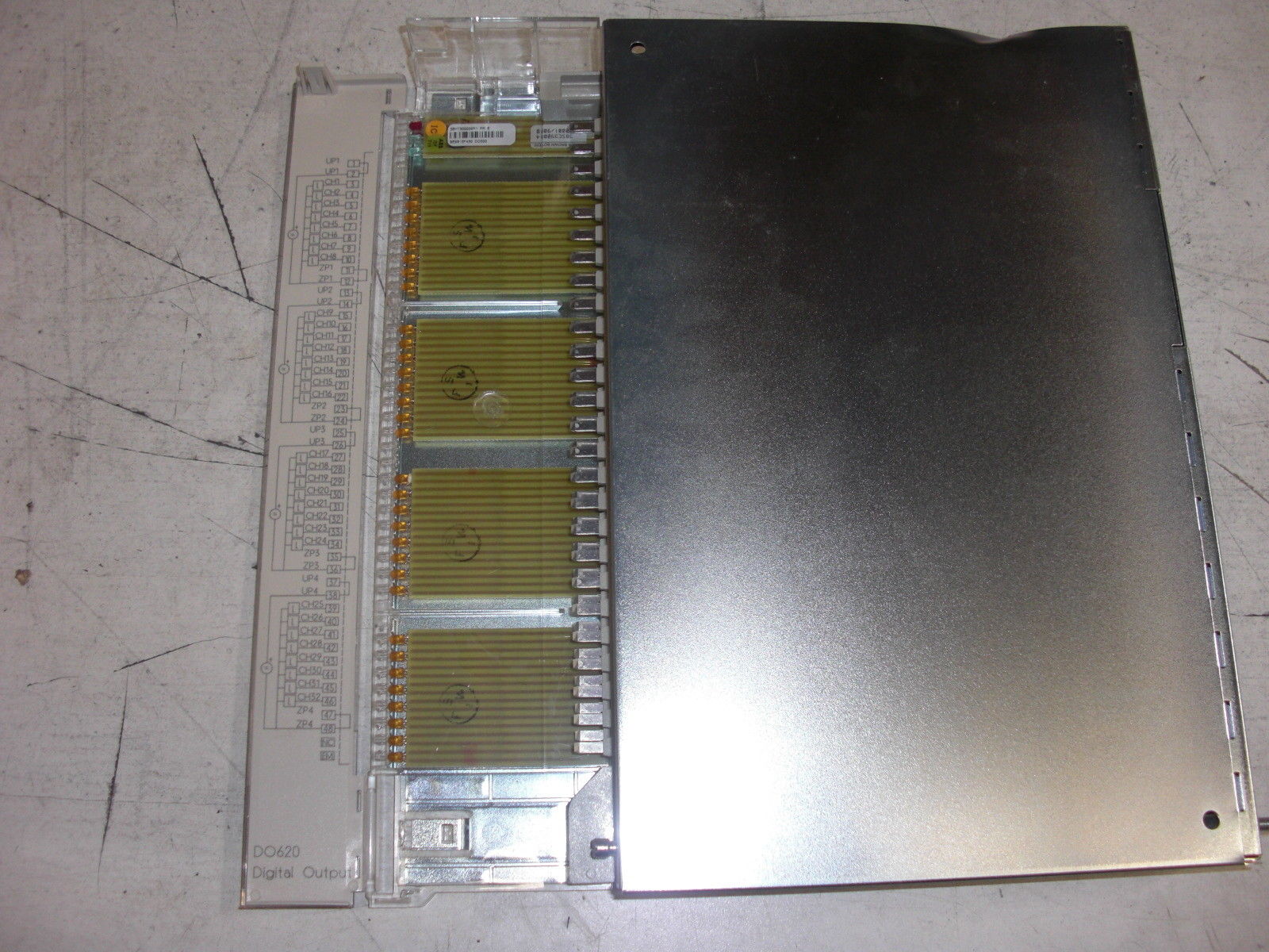 ABB DO620 3BHT300009R1 DIGITAL OUTPUT MODULE (AS PICTURED) UNMP