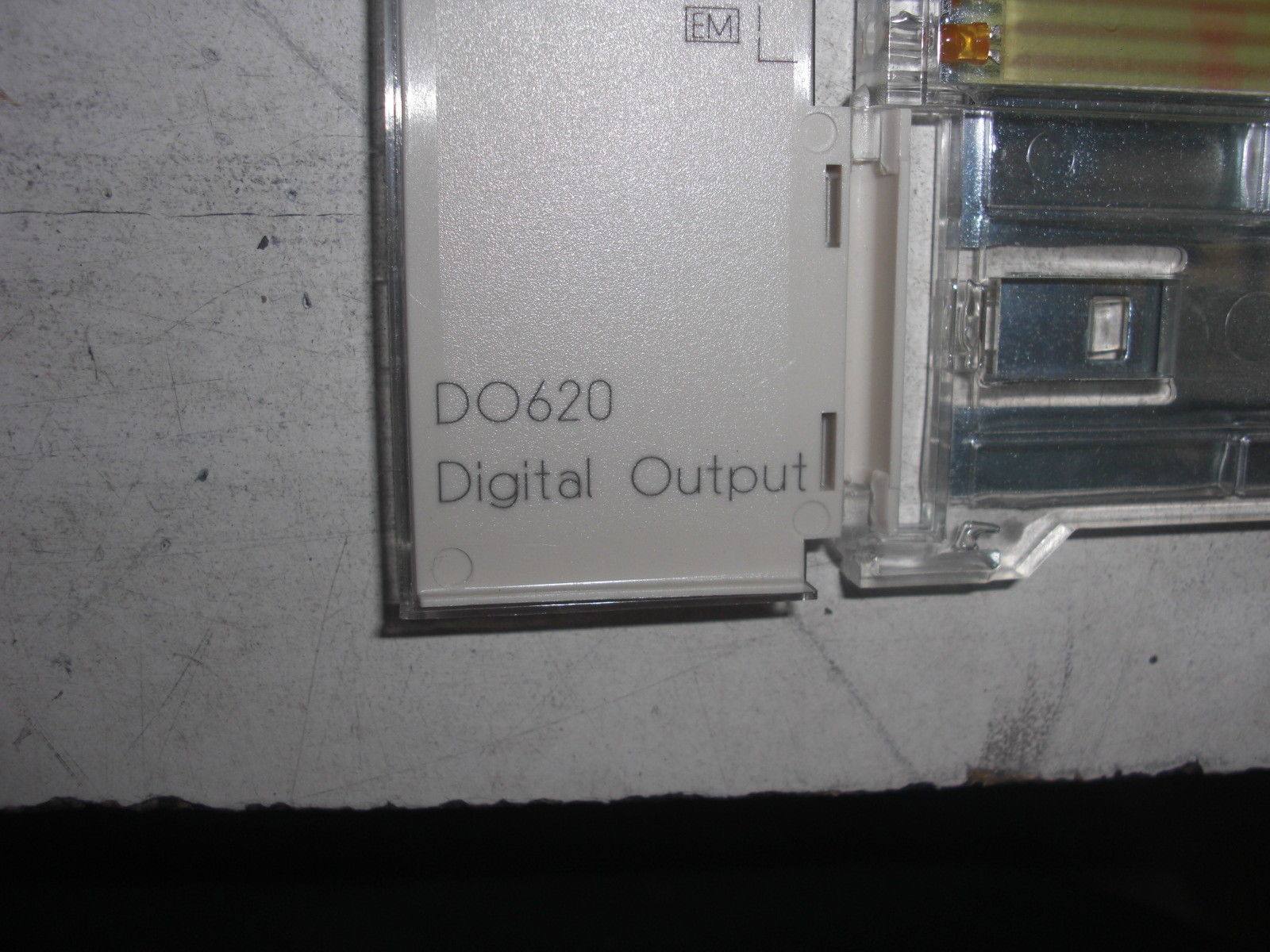 ABB DO620 3BHT300009R1 DIGITAL OUTPUT MODULE (AS PICTURED) UNMP