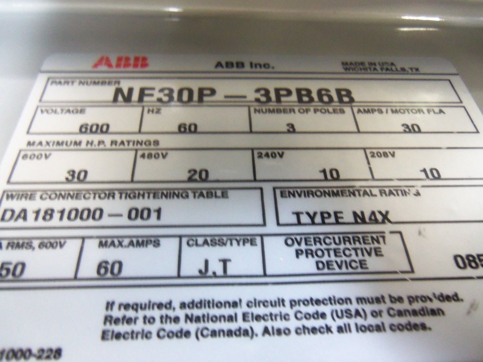 ABB NF30P-3PB6B ENCLOSED DISCONNECT SWITCH NSNP