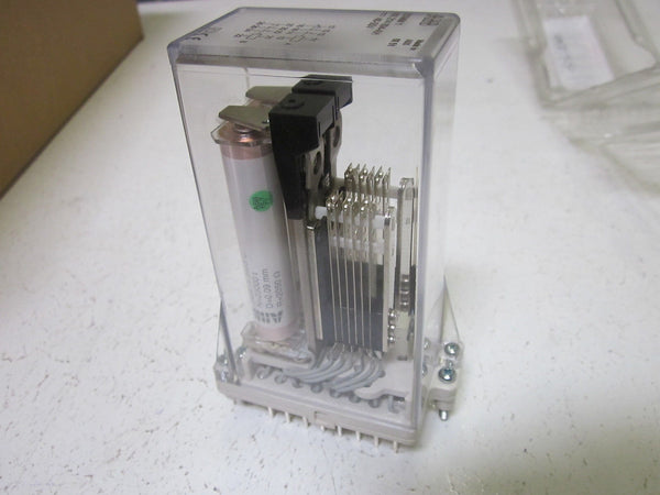 ABB RK214004-AH RELAY 48-55V NSNP