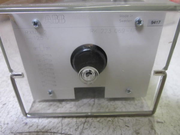 ABB RK 223 069-AP125V AUXILIARY RELAY NSMP