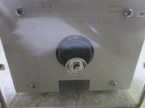 ABB RK 223 069-AP125V AUXILIARY RELAY NSMP