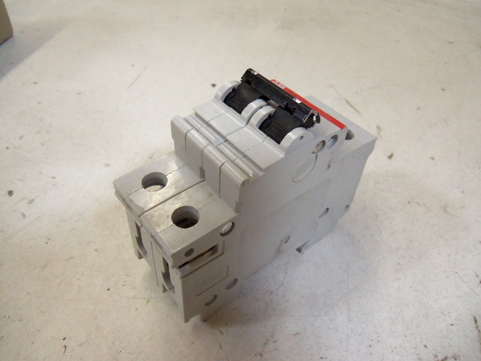 ABB S262-C16 CIRCUIT BREAKER 16A UNMP